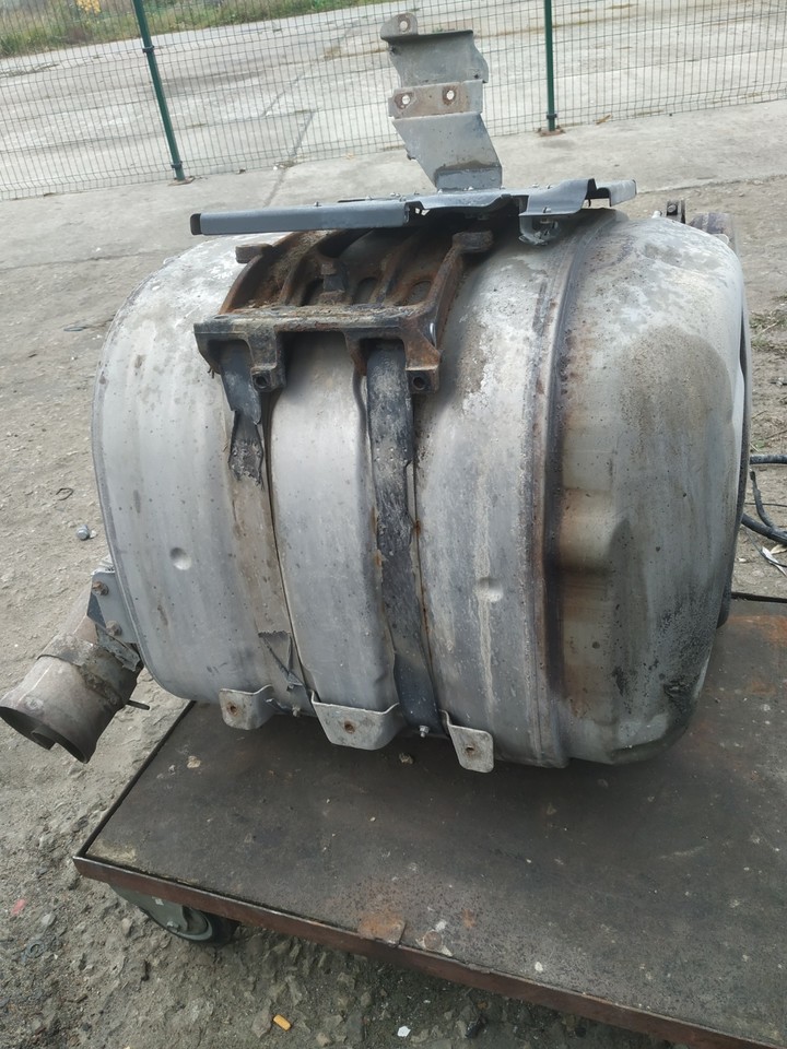 VOLVO FH4 - Catalytic converter for Truck: picture 2 VOLVO FH4 - Catalytic converter for Truck: picture 2