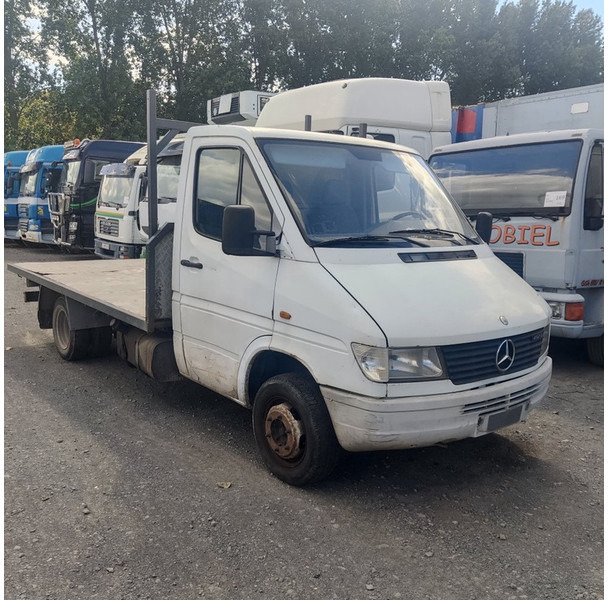 Mercedes-Benz TN-412-DD - Flatbed van: picture 2 Mercedes-Benz TN-412-DD - Flatbed van: picture 2