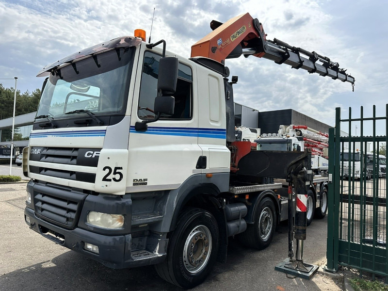 DAF CF 85.480 8x4 + CRANE PALFINGER PK90002 F (7x) - MANUAL ZF - RETARDER - BIG AXLES / HUB REDUCTION - STEEL SPRING - Crane truck: picture 4 DAF CF 85.480 8x4 + CRANE PALFINGER PK90002 F (7x) - MANUAL ZF - RETARDER - BIG AXLES / HUB REDUCTION - STEEL SPRING - Crane truck: picture 4