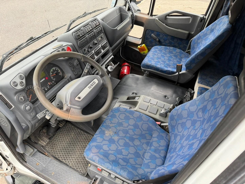 Box truck Iveco EUROCARGO 80E18 CLOSED BOX 6m00 x 2m49 x 2m37 - EURO 5 - *176.000km* - TAILLIFT - MANUAL - BE TRUCK: picture 9