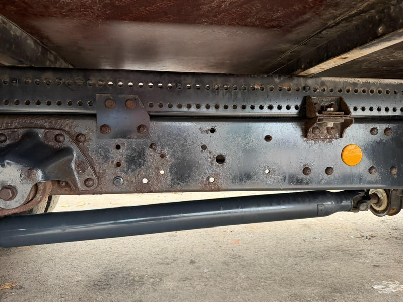 Box truck Iveco EUROCARGO 80E18 CLOSED BOX 6m00 x 2m49 x 2m37 - EURO 5 - *176.000km* - TAILLIFT - MANUAL - BE TRUCK: picture 18