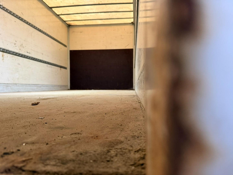 Box truck Iveco EUROCARGO 80E18 CLOSED BOX 6m00 x 2m49 x 2m37 - EURO 5 - *176.000km* - TAILLIFT - MANUAL - BE TRUCK: picture 8