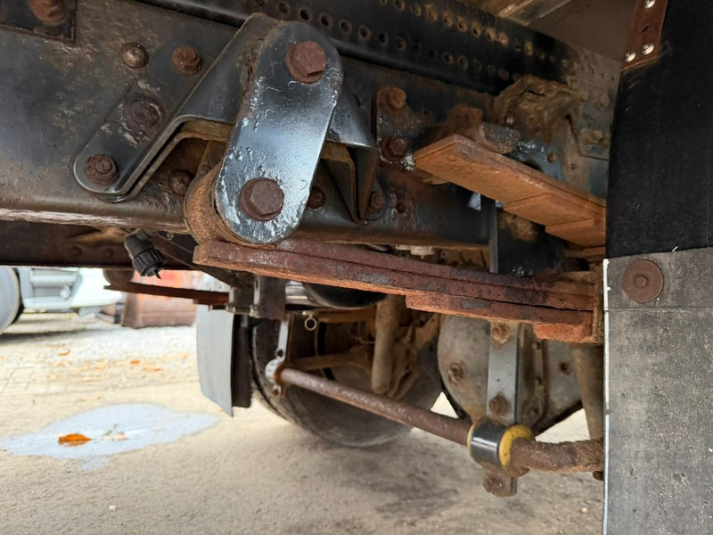 Box truck Iveco EUROCARGO 80E18 CLOSED BOX 6m00 x 2m49 x 2m37 - EURO 5 - *176.000km* - TAILLIFT - MANUAL - BE TRUCK: picture 16