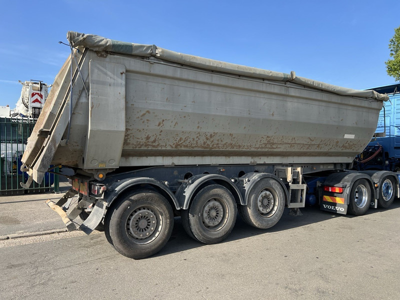 Kempf SKM 35/3 - 7,7m - 30m3 - LIFT AXLE - DISC BRAKES AIR SUSPENSION - STEEL CHASSIS - STEEL BODY - Tipper semi-trailer: picture 4 Kempf SKM 35/3 - 7,7m - 30m3 - LIFT AXLE - DISC BRAKES AIR SUSPENSION - STEEL CHASSIS - STEEL BODY - Tipper semi-trailer: picture 4