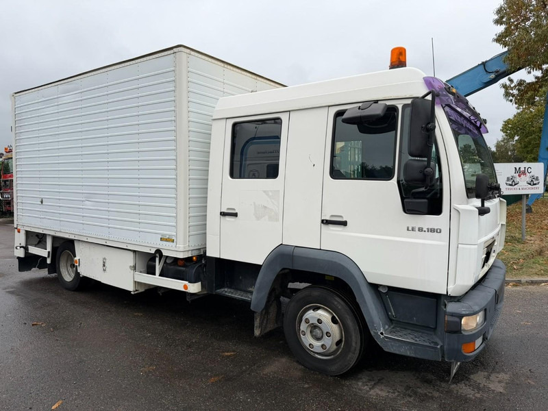 MAN LE 8.180 CLOSED BOX / KOFFER - DOKA - MANUAL GEARBOX - *248.000km* - STEEL SPRING / BLATT / LAMES - BE TRUCK - Box truck: picture 1 MAN LE 8.180 CLOSED BOX / KOFFER - DOKA - MANUAL GEARBOX - *248.000km* - STEEL SPRING / BLATT / LAMES - BE TRUCK - Box truck: picture 1