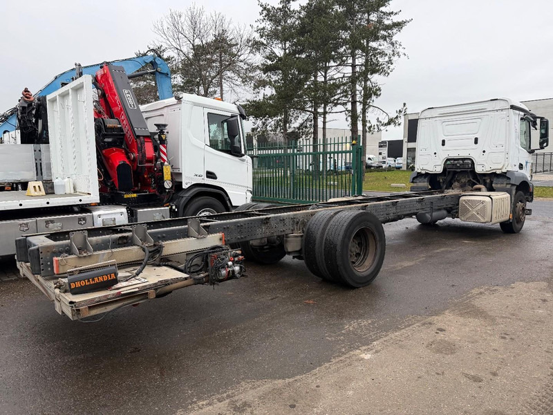 Mercedes-Benz ANTOS 1830 - 4x2 (8m90) CHASSIS CABINE - 19T - A/C - TAILLIFT - *440.000km* - EURO 6 - ENGINE + GEARBOX + CHASSIS = OK - Cab chassis truck: picture 4 Mercedes-Benz ANTOS 1830 - 4x2 (8m90) CHASSIS CABINE - 19T - A/C - TAILLIFT - *440.000km* - EURO 6 - ENGINE + GEARBOX + CHASSIS = OK - Cab chassis truck: picture 4