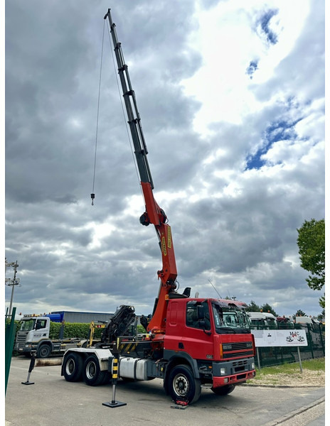 DAF 85 CF 430 6x4 CRANE PK 32.000 F (7x) + WINCH - EURO 2 - MANUAL ZF - HUB REDUCTION / STEEL SPRING - BE TRUCK - Tractor unit: picture 5 DAF 85 CF 430 6x4 CRANE PK 32.000 F (7x) + WINCH - EURO 2 - MANUAL ZF - HUB REDUCTION / STEEL SPRING - BE TRUCK - Tractor unit: picture 5
