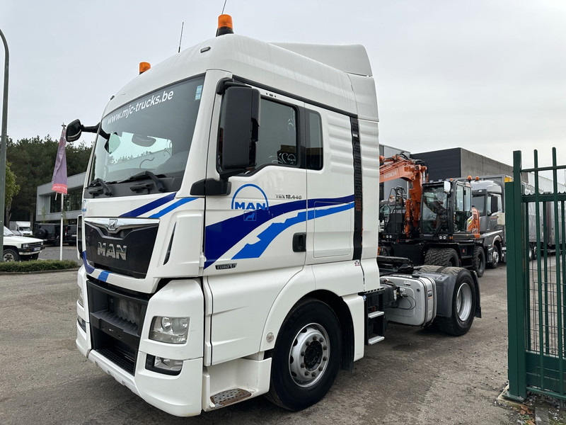 MAN TGX 18.440 chnr *EM* - RETARDER - PTO HYDR - FRIGO - SPOILERS - EURO 6 - CAMERA - AUTO - BE TRUCK - Tractor unit: picture 3 MAN TGX 18.440 chnr *EM* - RETARDER - PTO HYDR - FRIGO - SPOILERS - EURO 6 - CAMERA - AUTO - BE TRUCK - Tractor unit: picture 3