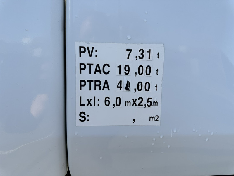 Tractor unit Renault PREMIUM 460 DXI + RETARDER - 642.000km - SPOILERS - 2 DIESELTANKS - A/C - GOOD CONDITION: picture 19
