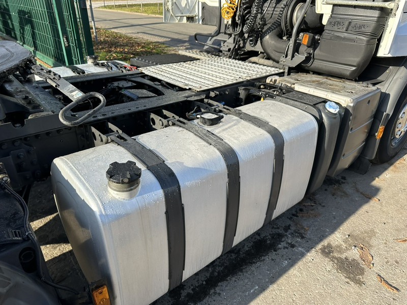 Tractor unit Renault PREMIUM 460 DXI + RETARDER - 642.000km - SPOILERS - 2 DIESELTANKS - A/C - GOOD CONDITION: picture 15