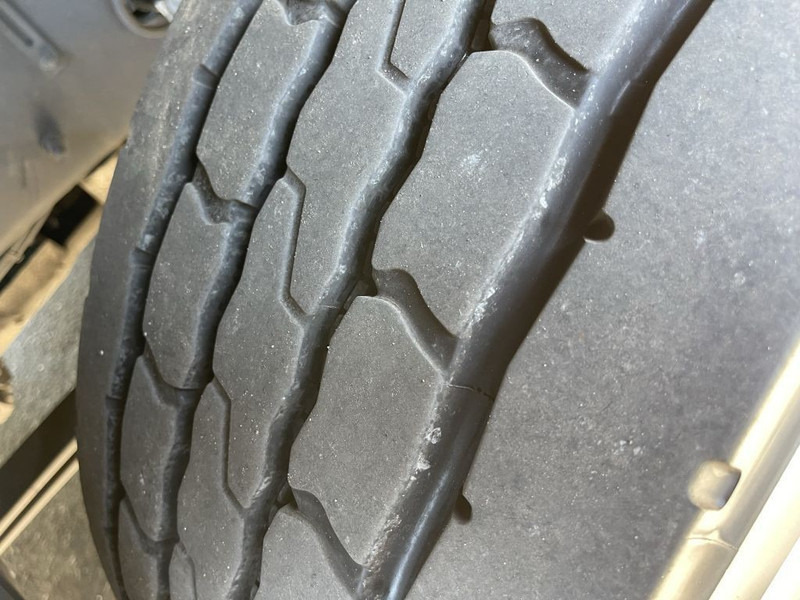 Tractor unit Volvo FH 460 LNG GAS ADR - ACC + Dynamic Steering - I-park Cool - Lane Keeping Support - collision warning - leather - ... BE Truck: picture 19