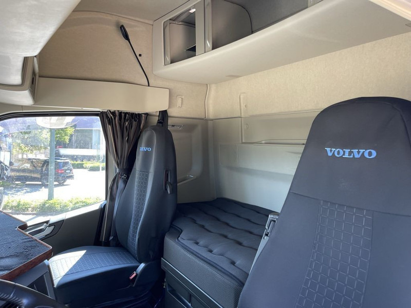 Tractor unit Volvo FH 460 LNG GAS ADR - ACC + Dynamic Steering - I-park Cool - Lane Keeping Support - collision warning - leather - ... BE Truck: picture 12