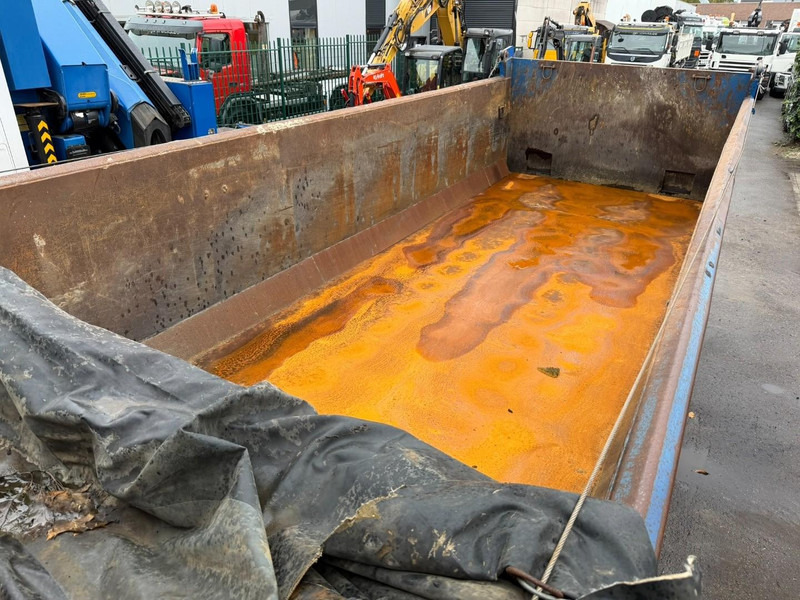 Tipper Volvo FH 400 8X4 TIPPER (insulated/isolé) - MANUAL 3+3 - STEEL SPRING / BLATT - EURO 5 - TUV 01/2026 - AXLES HUB REDUCTION - BE TRUCK: picture 10