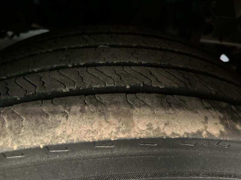 Refrigerator truck Volvo FL 240 - 16T FRIGO CARRIER SUPRA 750 Mt - BI-TEMPERATURE - EURO 5 - A/C - BELGIAN TRUCK: picture 20 Refrigerator truck Volvo FL 240 - 16T FRIGO CARRIER SUPRA 750 Mt - BI-TEMPERATURE - EURO 5 - A/C - BELGIAN TRUCK: picture 20