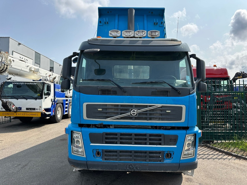 Volvo FM 440 8x4 TIPPER - STEEL SPRING - I SHIFT - WAF STEEL TIPPER - EURO 4 - BE TRUCK - Tipper: picture 3 Volvo FM 440 8x4 TIPPER - STEEL SPRING - I SHIFT - WAF STEEL TIPPER - EURO 4 - BE TRUCK - Tipper: picture 3