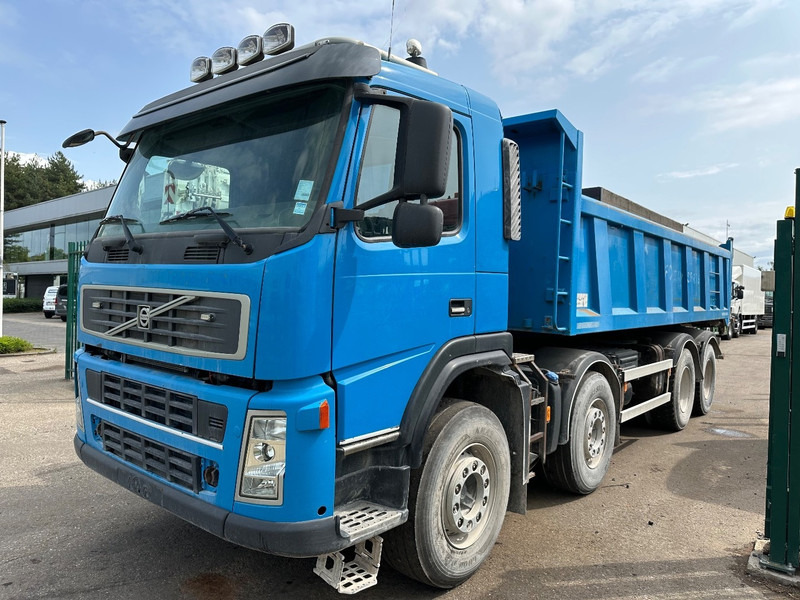 Volvo FM 440 8x4 TIPPER - STEEL SPRING - I SHIFT - WAF STEEL TIPPER - EURO 4 - BE TRUCK - Tipper: picture 5 Volvo FM 440 8x4 TIPPER - STEEL SPRING - I SHIFT - WAF STEEL TIPPER - EURO 4 - BE TRUCK - Tipper: picture 5