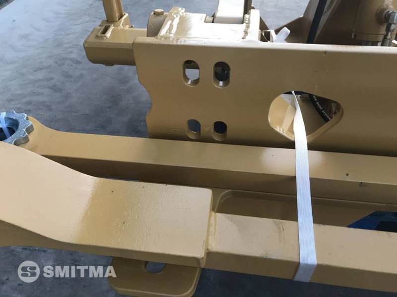 Cat 140M - Attachment for Construction machinery: picture 4 Cat 140M - Attachment for Construction machinery: picture 4