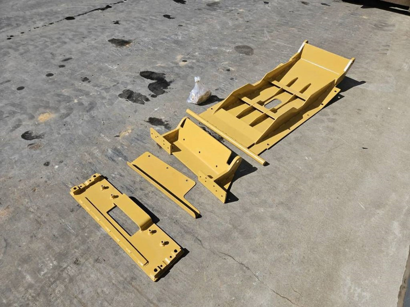 Cat 140M - Attachment for Construction machinery: picture 4 Cat 140M - Attachment for Construction machinery: picture 4