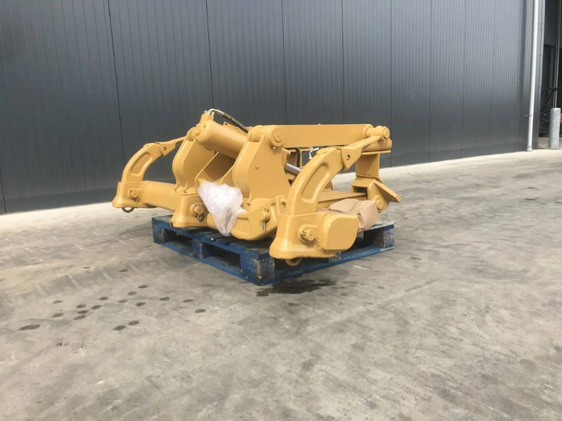 Cat D4 NG - Attachment for Construction machinery: picture 5 Cat D4 NG - Attachment for Construction machinery: picture 5