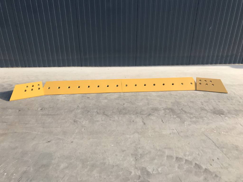New Attachment for Construction machinery Cat D6T: picture 1