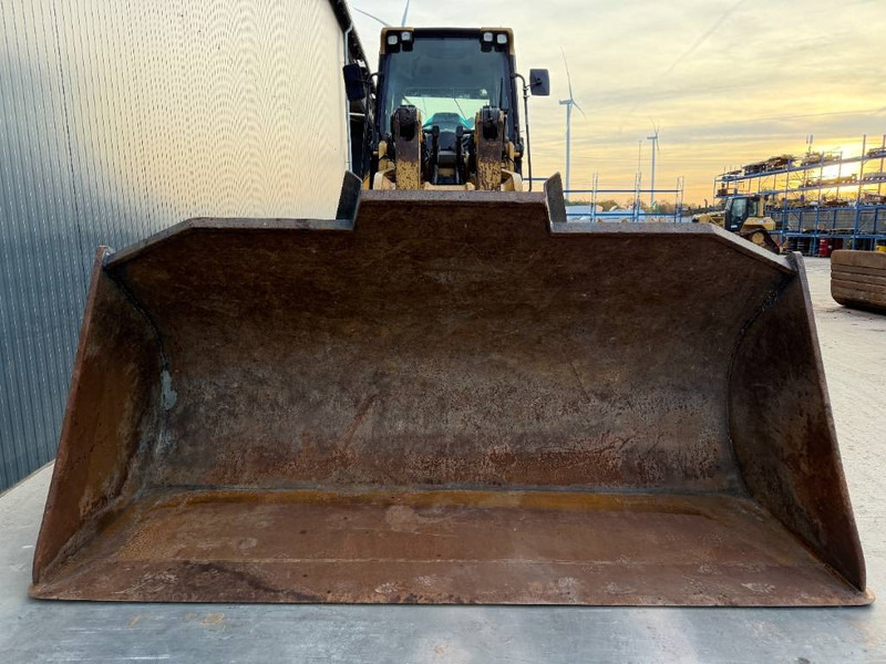 Crawler loader Cat 973D: picture 9 Crawler loader Cat 973D: picture 9