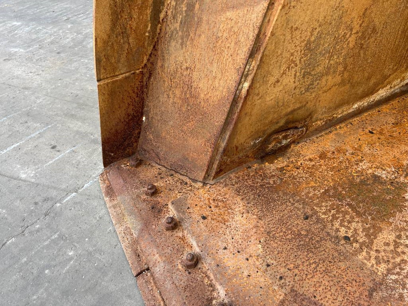 Bucket for Construction machinery Cat Fusion 938G / 938H / 938K / 938M: picture 14 Bucket for Construction machinery Cat Fusion 938G / 938H / 938K / 938M: picture 14