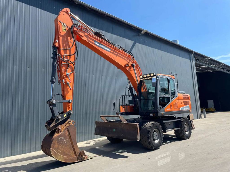 Doosan DX170W-5 - Wheel excavator: picture 1 Doosan DX170W-5 - Wheel excavator: picture 1