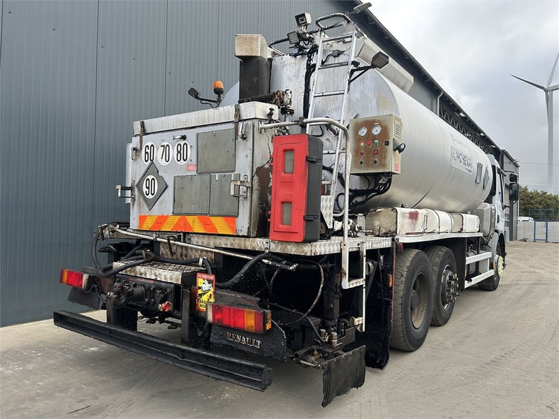 Asphalt distributor for transportation of bitumen Renault Rincheval - 12.000 Liter: picture 16 Asphalt distributor for transportation of bitumen Renault Rincheval - 12.000 Liter: picture 16