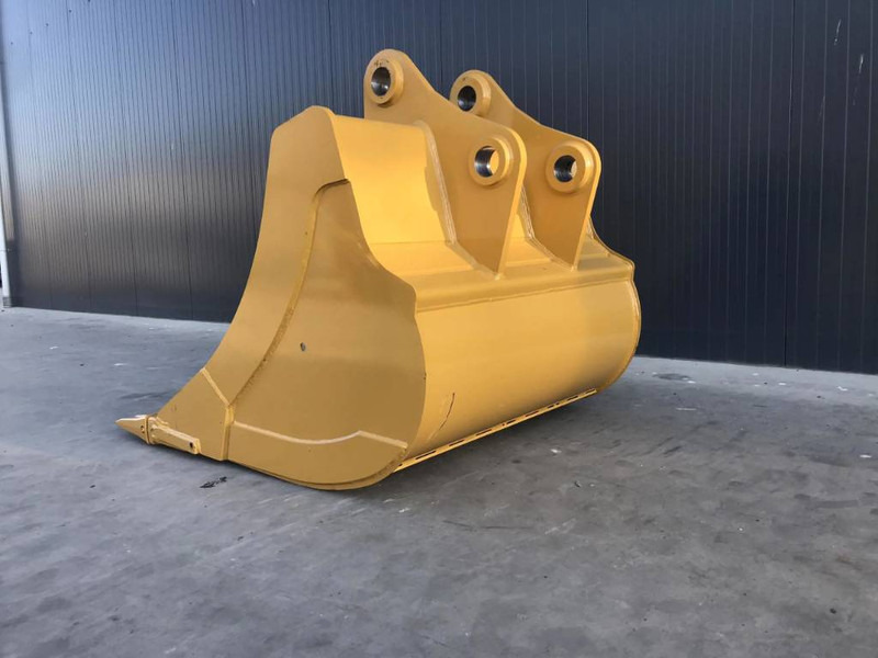 Volvo EC240 - Bucket for Construction machinery: picture 4 Volvo EC240 - Bucket for Construction machinery: picture 4