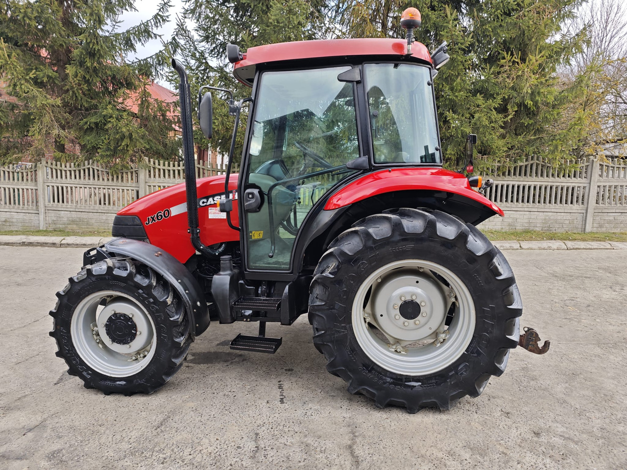 Ciągnik JX 60 - Farm tractor: picture 5 Ciągnik JX 60 - Farm tractor: picture 5