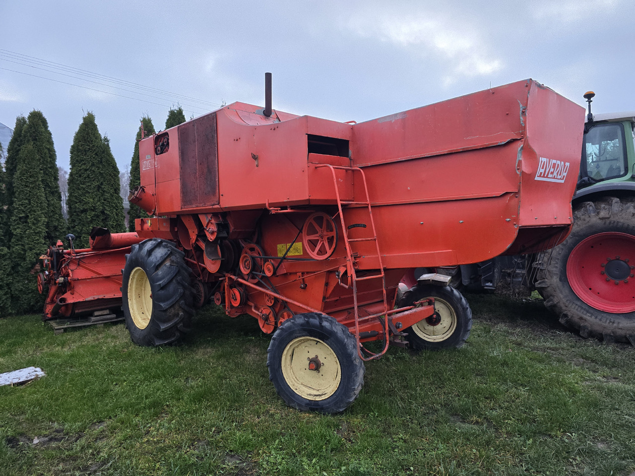 LAVERDA M120 - Combine harvester: picture 3 LAVERDA M120 - Combine harvester: picture 3