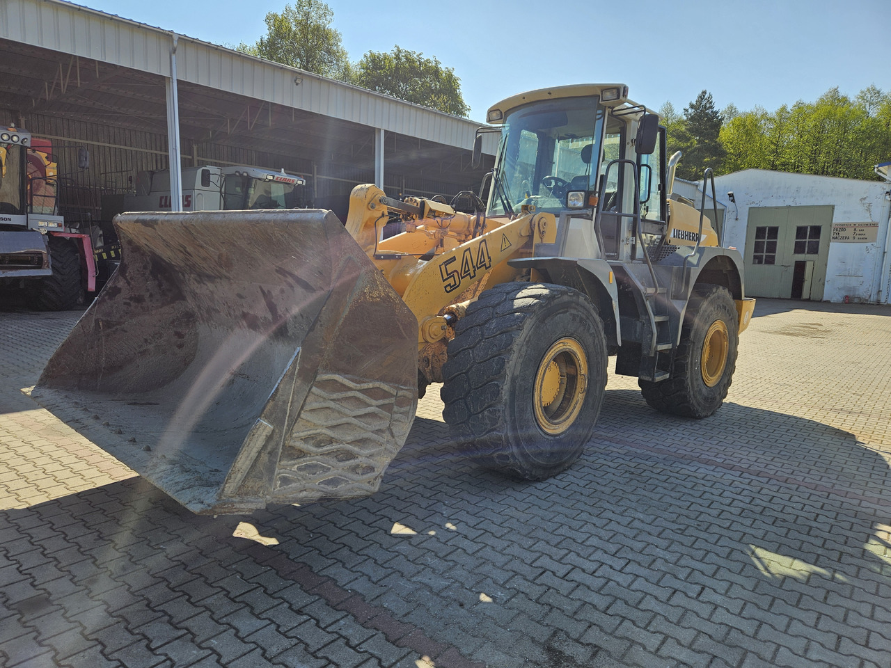 Liebherr L544 - Wheel loader: picture 3 Liebherr L544 - Wheel loader: picture 3