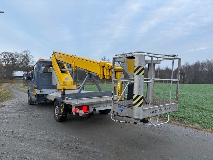 Mercedes Benz Sprinter - Truck mounted aerial platform: picture 1 Mercedes Benz Sprinter - Truck mounted aerial platform: picture 1