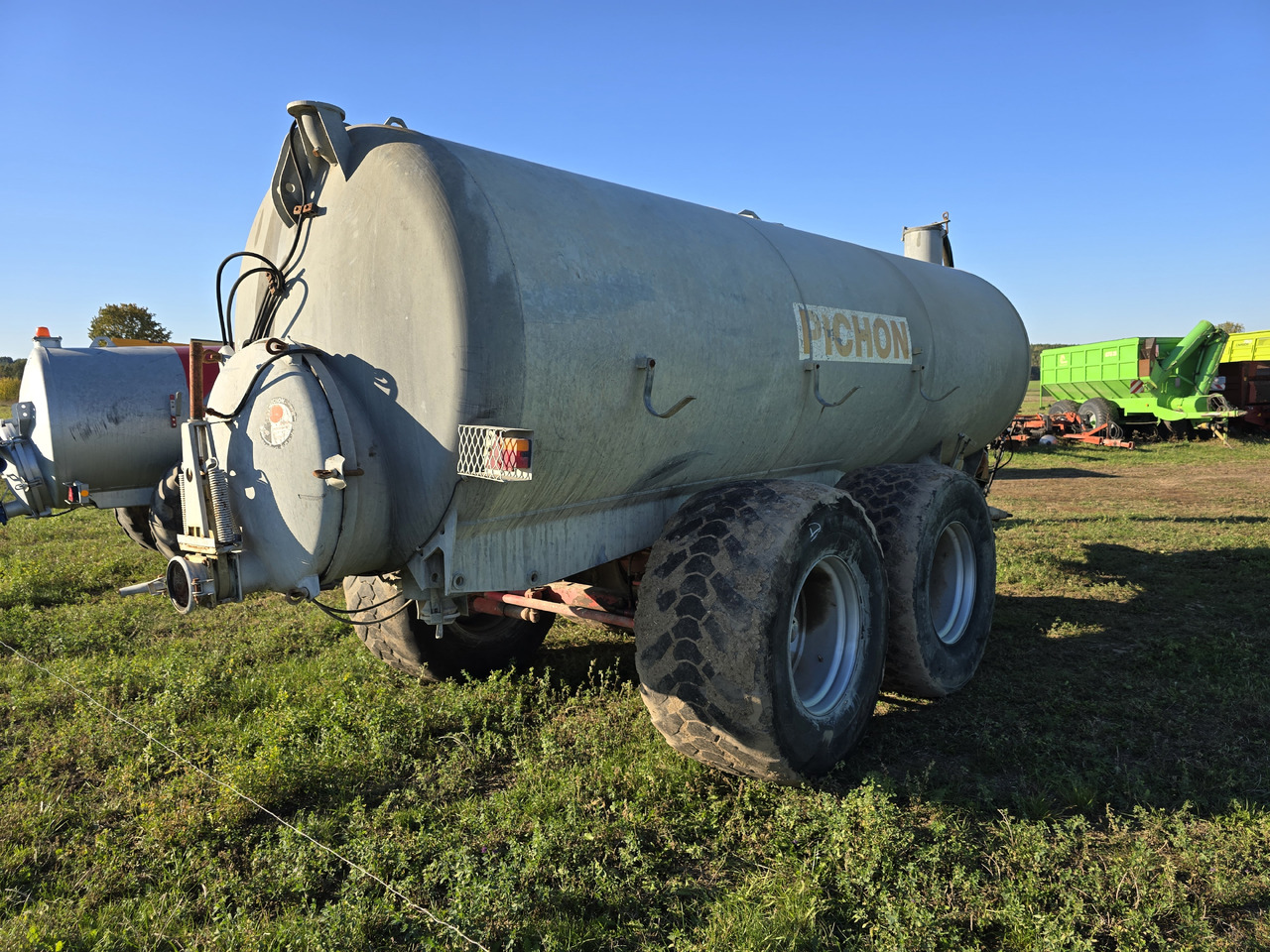 PICHON S.A. TL15 - Slurry tanker: picture 4 PICHON S.A. TL15 - Slurry tanker: picture 4