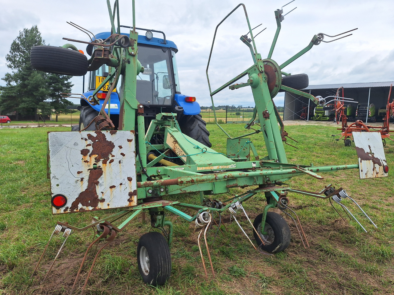 STOLL 2585 - Tedder/ Rake: picture 2 STOLL 2585 - Tedder/ Rake: picture 2