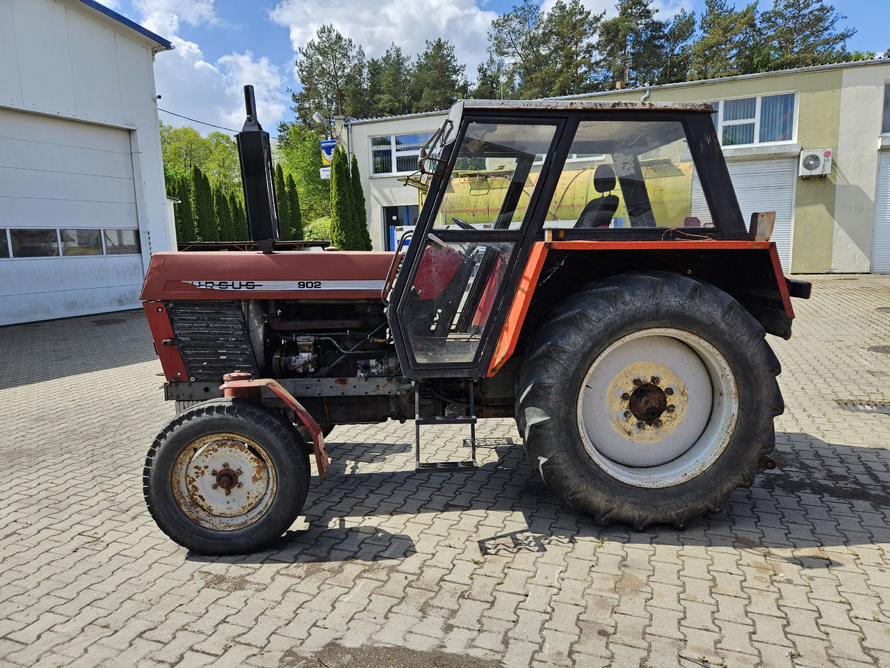 Ursus C-385 - Farm tractor: picture 4 Ursus C-385 - Farm tractor: picture 4