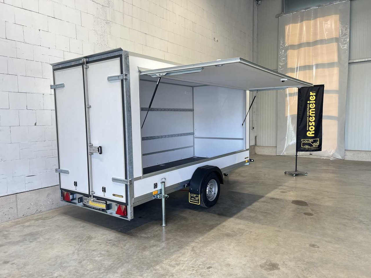 BLYSS F1336HD mit Verkaufsklappe Kofferanhänger - Vending trailer: picture 5 BLYSS F1336HD mit Verkaufsklappe Kofferanhänger - Vending trailer: picture 5