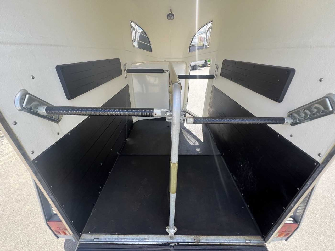 BOECKMANN Comfort ALB Pferdeanhänger - Horse trailer: picture 2 BOECKMANN Comfort ALB Pferdeanhänger - Horse trailer: picture 2
