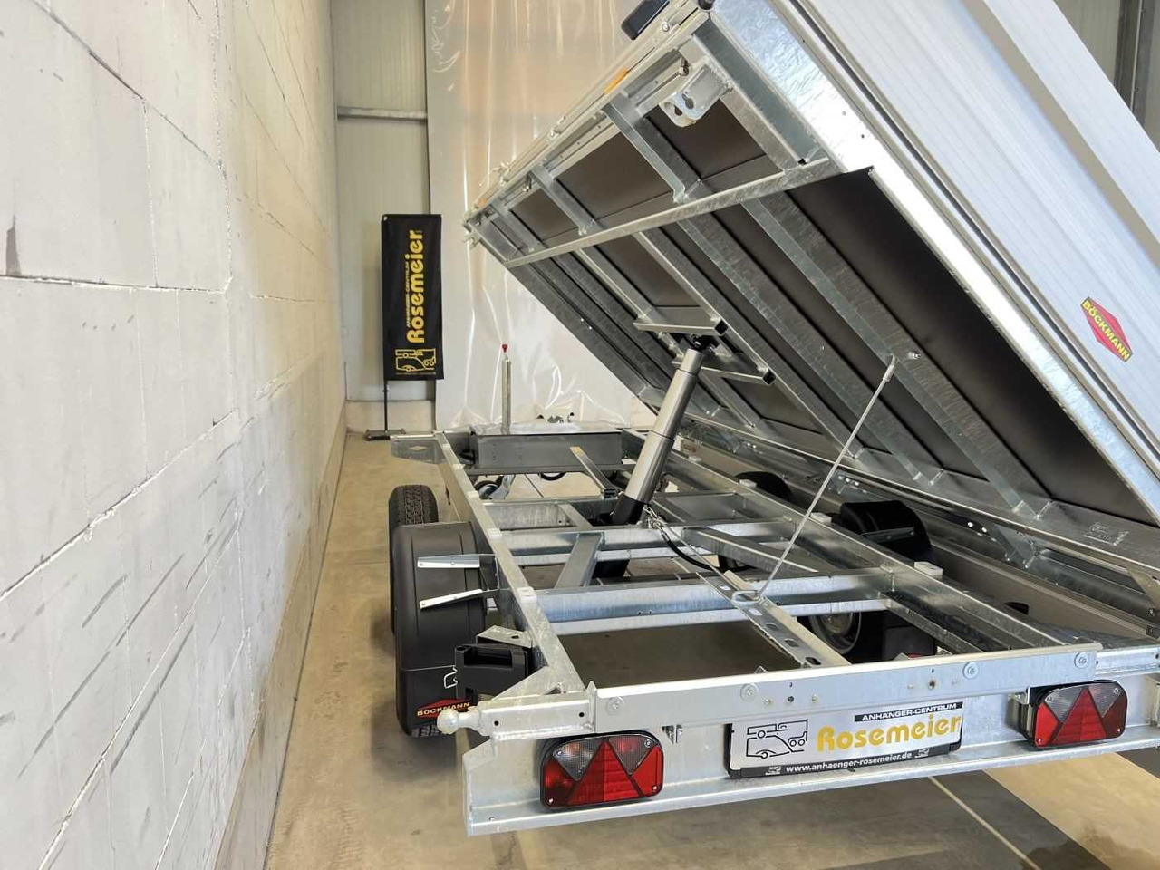 New Tipper trailer BOECKMANN DK-AL 3718/35 P Dreiseitenkipper: picture 8