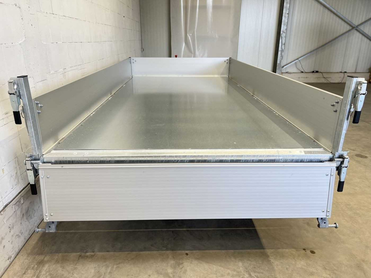 New Tipper trailer BOECKMANN DK-AL 3718/35 P Dreiseitenkipper: picture 17