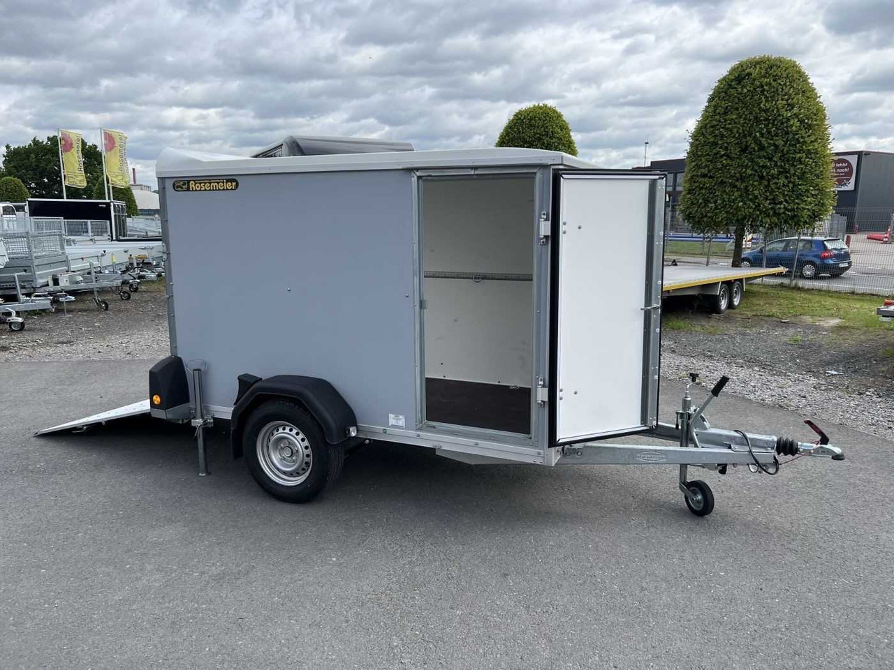 New Closed box trailer BOECKMANN KT 2513/135 F Tür TKL Stützen Kofferanhänger: picture 18 New Closed box trailer BOECKMANN KT 2513/135 F Tür TKL Stützen Kofferanhänger: picture 18