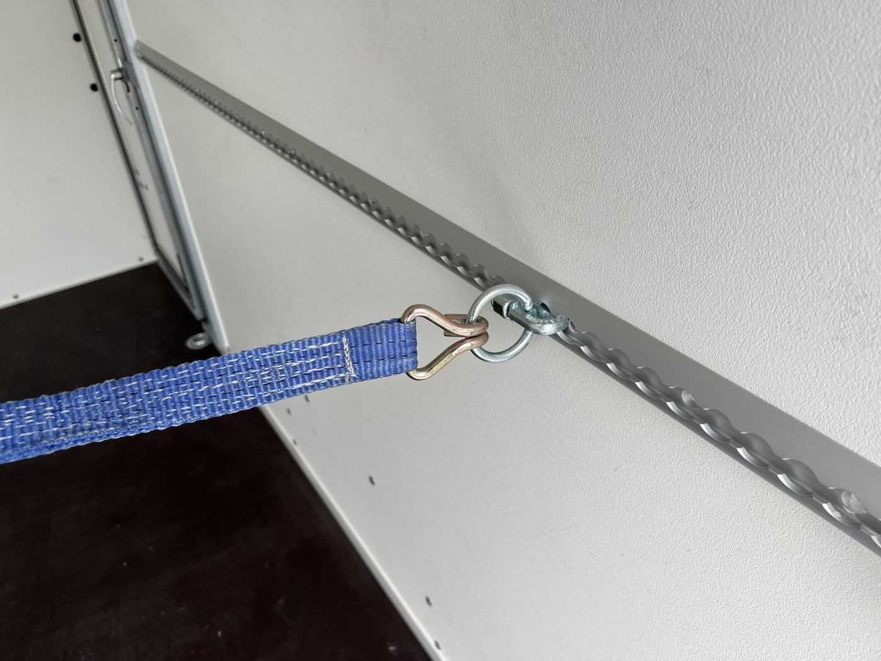 New Closed box trailer BOECKMANN KT 2513/135 F Tür TKL Stützen Kofferanhänger: picture 16 New Closed box trailer BOECKMANN KT 2513/135 F Tür TKL Stützen Kofferanhänger: picture 16