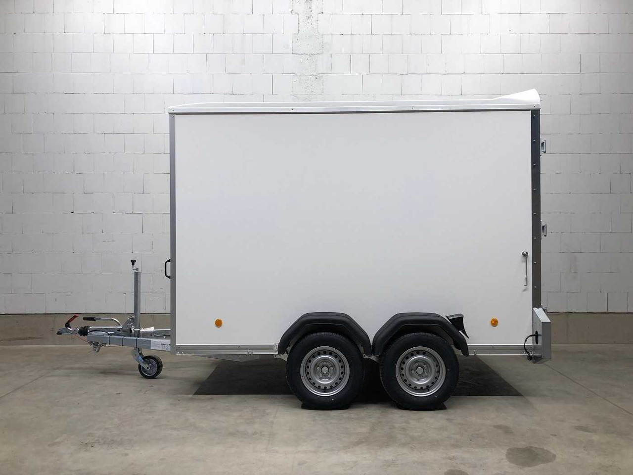 BOECKMANN KT 3015/27 H F Kofferanhänger - Closed box trailer: picture 2 BOECKMANN KT 3015/27 H F Kofferanhänger - Closed box trailer: picture 2