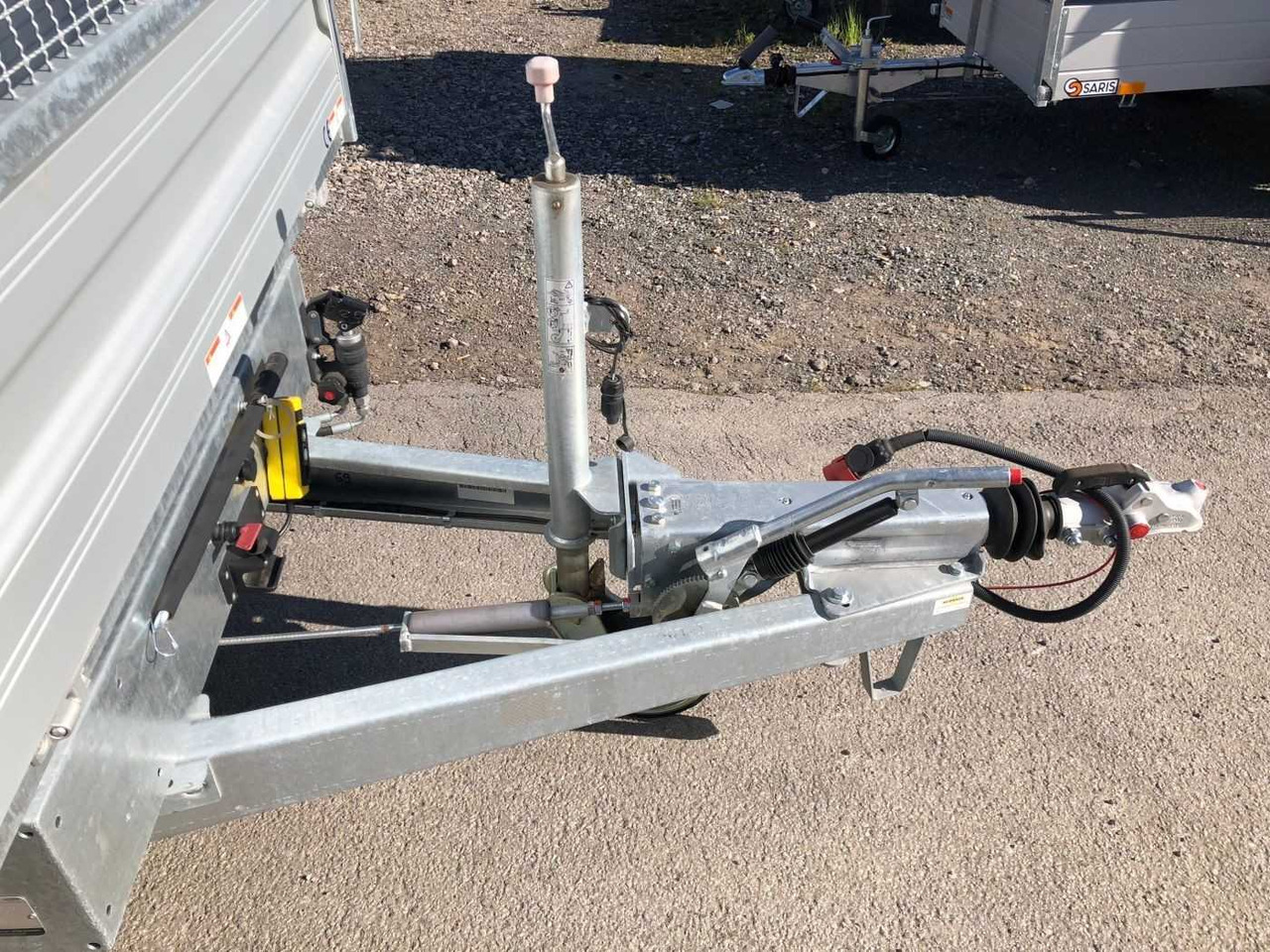 HUMBAUR HTK 3500.37 Gitter Dreiseitenkipper - Tipper trailer: picture 5 HUMBAUR HTK 3500.37 Gitter Dreiseitenkipper - Tipper trailer: picture 5