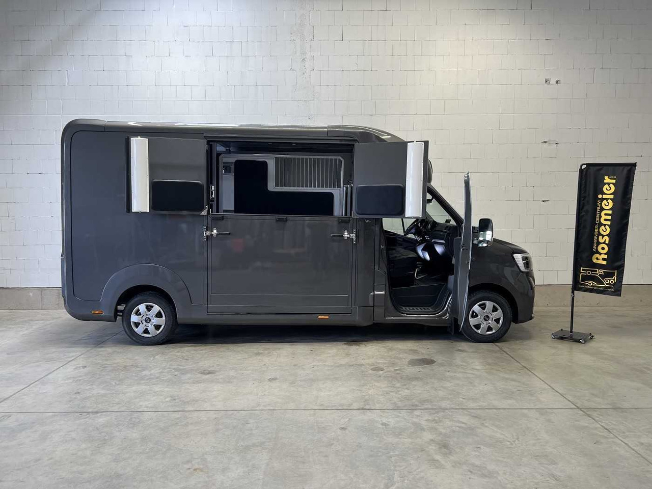 RENAULT Master Haras STX 3-Sitzer LKW - Horse truck, Van: picture 1 RENAULT Master Haras STX 3-Sitzer LKW - Horse truck, Van: picture 1