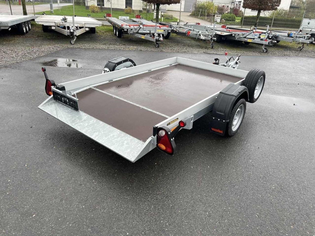 VEZEKO Husky FB 15.28 Absenker - Motorcycle trailer: picture 3 VEZEKO Husky FB 15.28 Absenker - Motorcycle trailer: picture 3