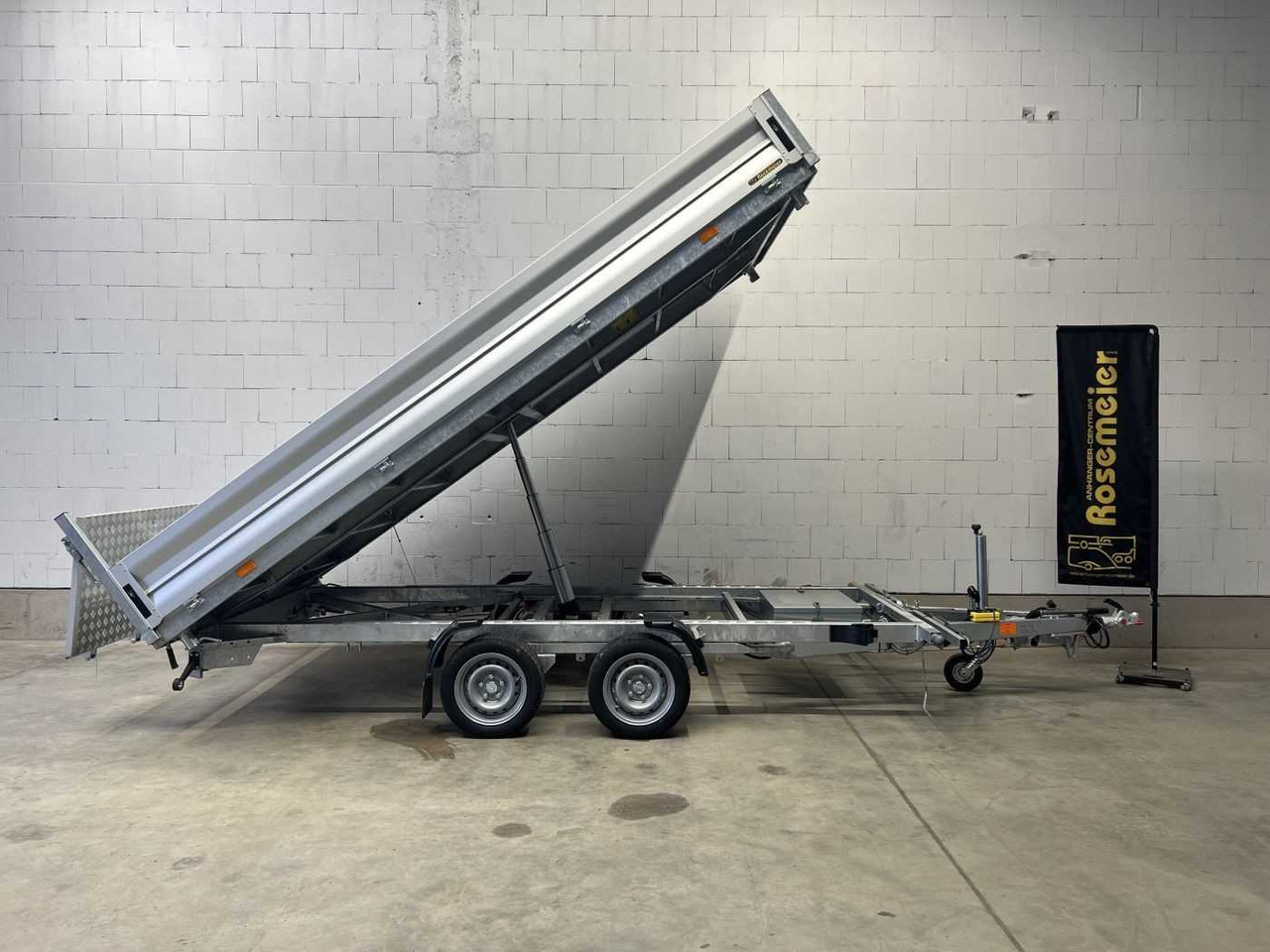 VEZEKO Juki 35.4 Multi Multidreiseitenkipper - Tipper trailer: picture 4 VEZEKO Juki 35.4 Multi Multidreiseitenkipper - Tipper trailer: picture 4