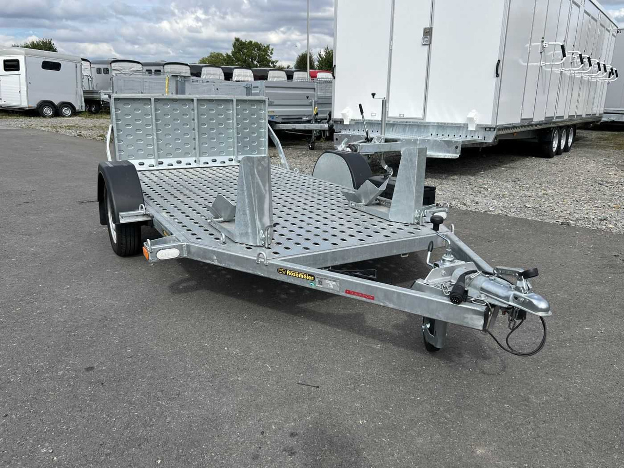 VEZEKO Motovan B 08+Box Motorradanhänger - Motorcycle trailer: picture 3 VEZEKO Motovan B 08+Box Motorradanhänger - Motorcycle trailer: picture 3