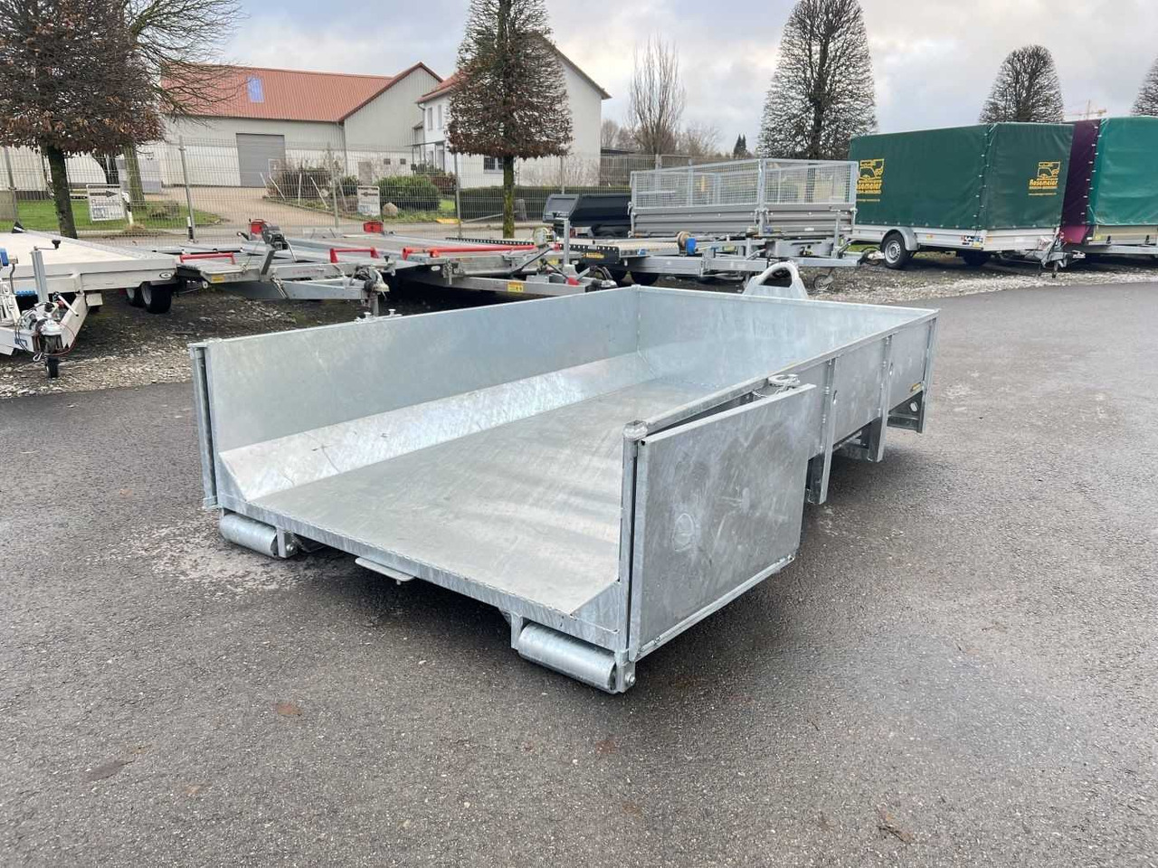 VEZEKO Mulde 575 Konos Tridem Muldenkipper - Tipper trailer: picture 2 VEZEKO Mulde 575 Konos Tridem Muldenkipper - Tipper trailer: picture 2