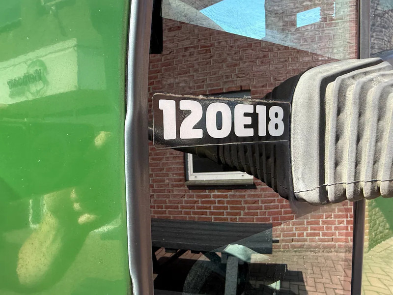 Iveco ML 120 ML120E18 Eurocargo machine transporter / euro3 / only 117tkm / steel suspension - Autotransporter truck: picture 4 Iveco ML 120 ML120E18 Eurocargo machine transporter / euro3 / only 117tkm / steel suspension - Autotransporter truck: picture 4